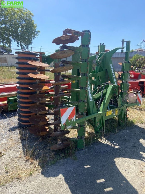 Amazone catros + 4001-2 (disques neuf pour la vente) Cultivator €18,000