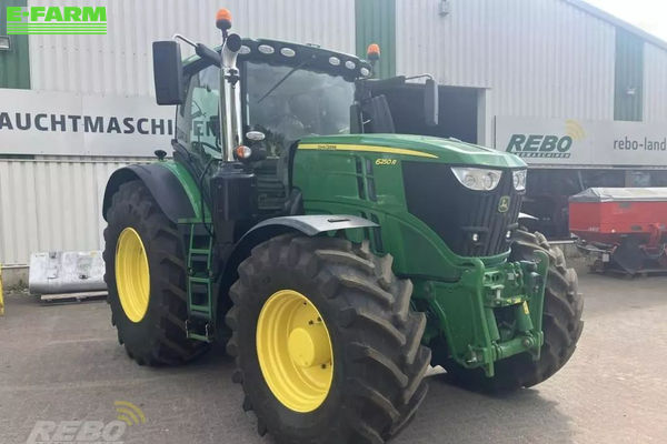 John Deere 6250 R Tractor €124,950