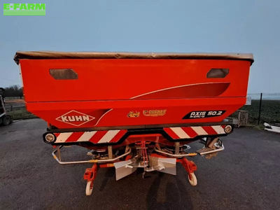 E-FARM: Kuhn axis 50.2 memc-w - Fertiliser spreader - id 5MVZVMU - €19,000 - Year of construction: 2019 - France