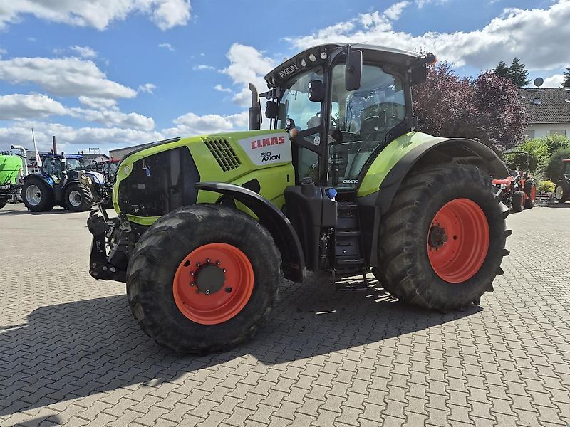 Claas Axion 810 Tractor €47,900