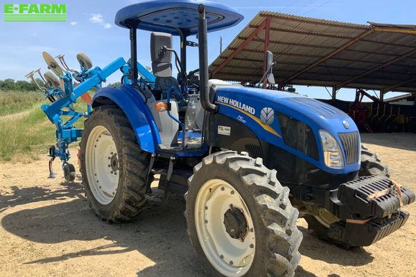 New Holland T5.85 Tractor €31,500