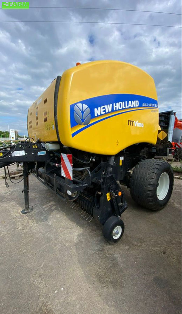 New Holland TM 150 Πρέσσα 19.000 €
