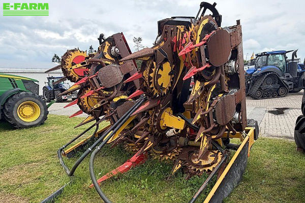 New Holland 490 fie Header €16,999