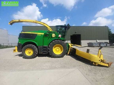 E-FARM: John Deere 9700 - Ενσιρωτική μηχανή - id 4J8SPNQ - 215.000 € - Χρονία: 2019 - Μετρητής ωρών: 3.280,Ισχύς κινητήρα: 790,Βέλγιο