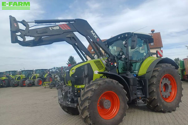 Claas Axion 870 CMATIC Tractor €188,500