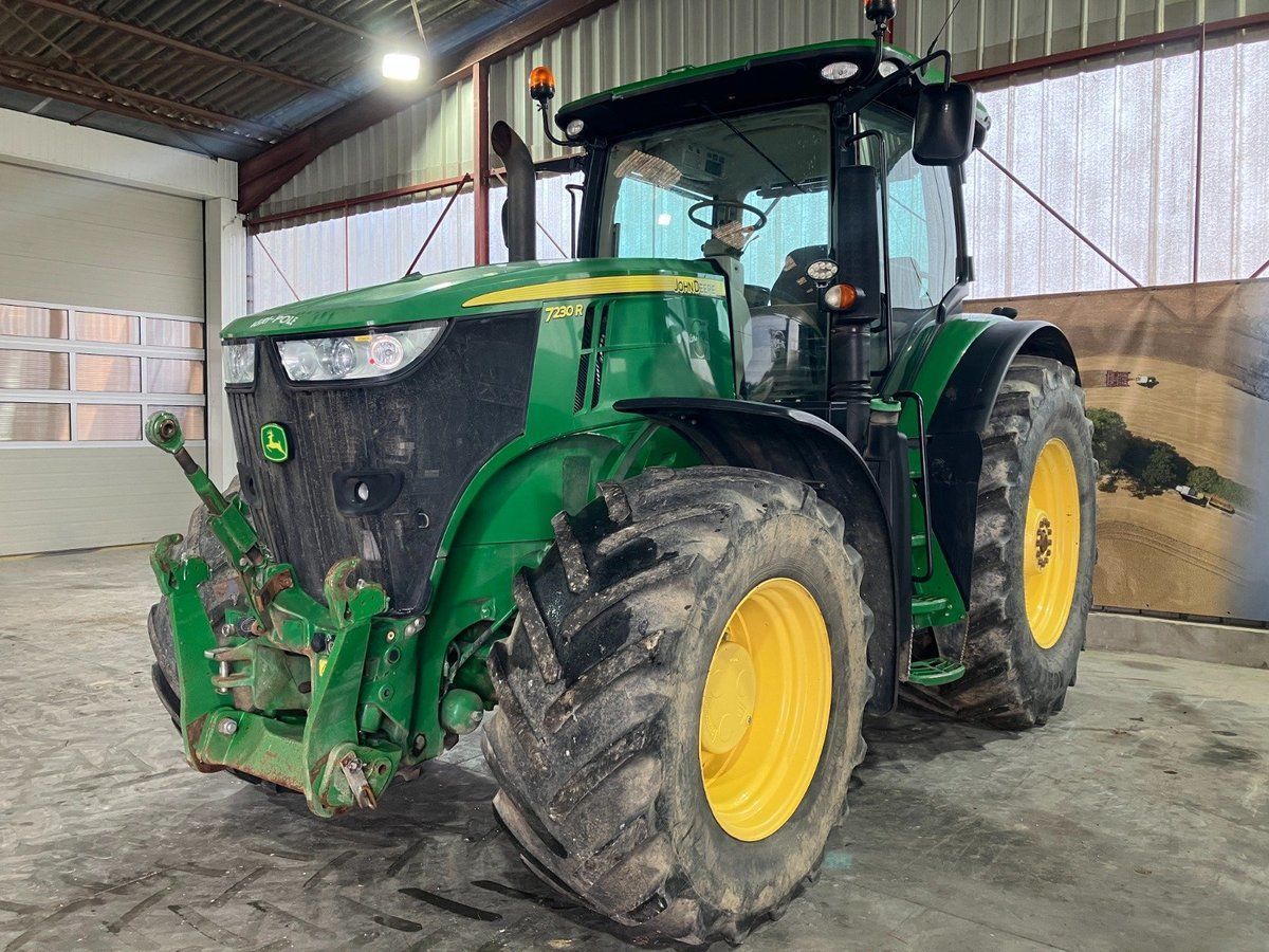 John Deere 7230 R Tractor €59,900
