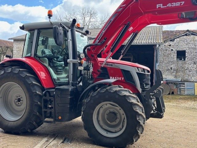 Massey Ferguson 6S.135 Tractor €96,000
