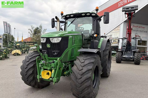 John Deere 6250 R Tractor €140,833