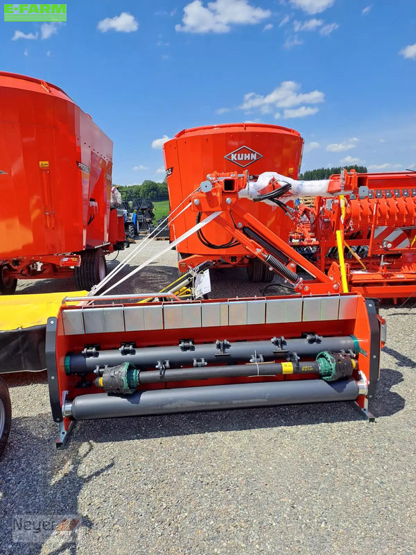 Kuhn TBES 22 Verge mower €12,900