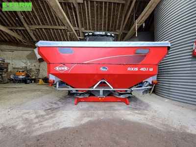 E-FARM: Kuhn axis 40-1 w - Fertiliser spreader - id TUM1KZZ - €6,600 - Year of construction: 2013 - France