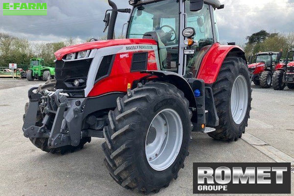 Massey Ferguson 6S.135 Tractor €90,200