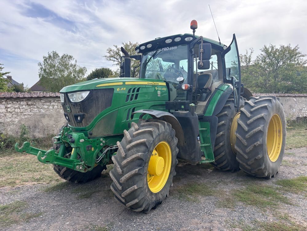 John Deere 6155 R Tractor €89,500