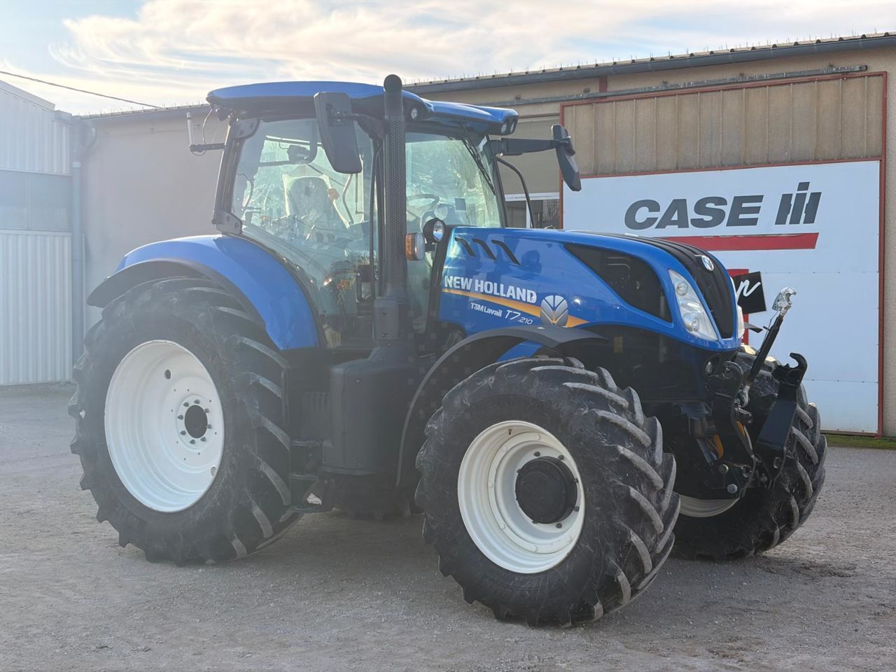 New Holland T7.210 Tractor €92,000