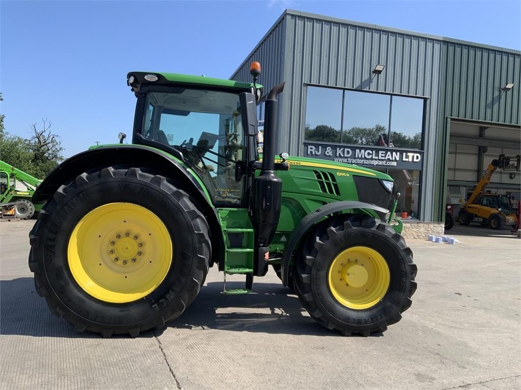 John Deere 6195 R Tractor €64,950