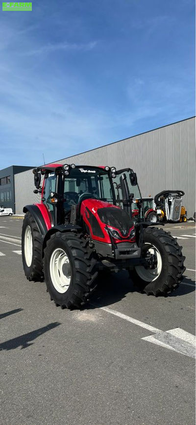 E-FARM: Valtra G 115 - Tractor - id B1DM6XU - €83,500 - Year of construction: 2023 - Engine hours: 750,Engine power (HP): 115,France