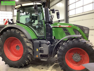 E-FARM: Fendt 716 Vario - Tractor - id IWEUBAZ - 130.000 EUR - Anul: 2022 - Ore motor: 2.435,Puterea motorului: 160,Franța