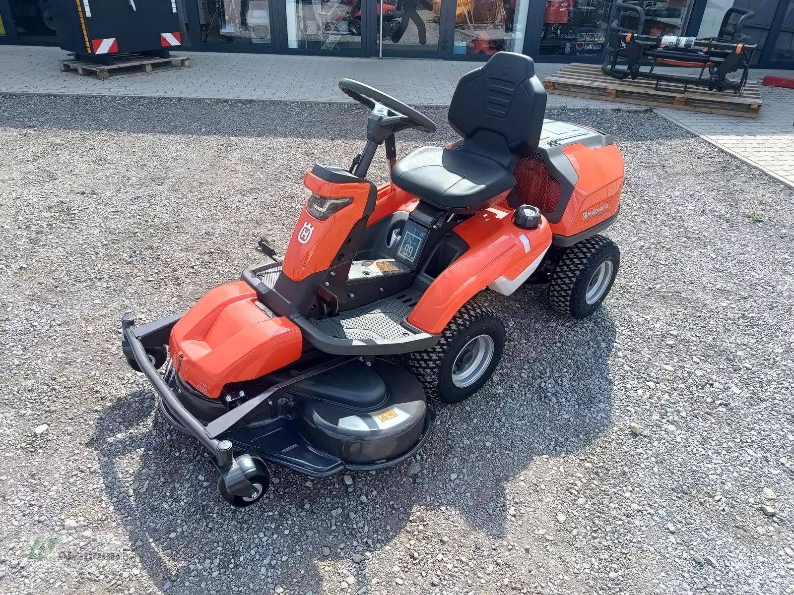 Husqvarna rider 420tsx awd kommunalrider Lawn mower €12,400