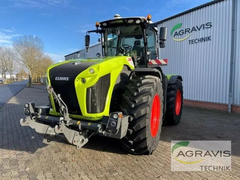 Claas Xerion 4200 Trac VC Tractor €269,900