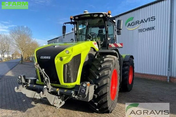 Claas Xerion 4200 Trac VC Tractor €269,900