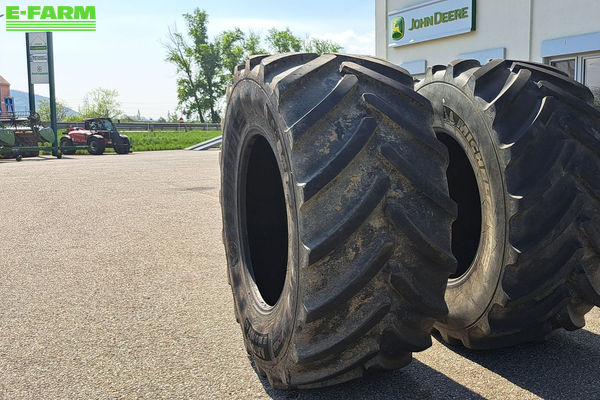MICHELIN Axio BIB 186 D 900/60R42 Wheel and track €3,250
