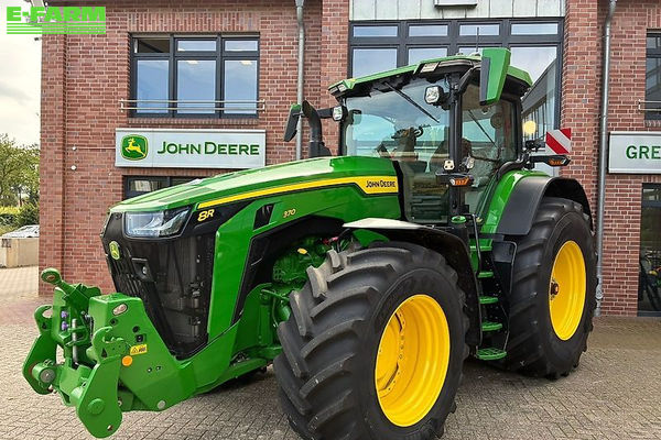 John Deere 8R 370 Tractor €292,500