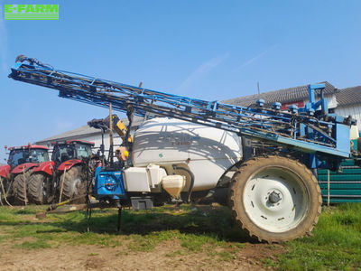 E-FARM: Evrard meteor 4100 - Pulvérisateur - id NZZSVQ7 - 8 500 € - Année: 2005 - France