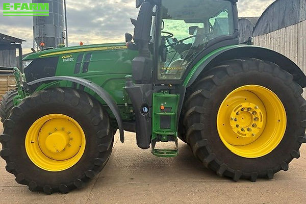 John Deere 6250 R Tractor €134,146