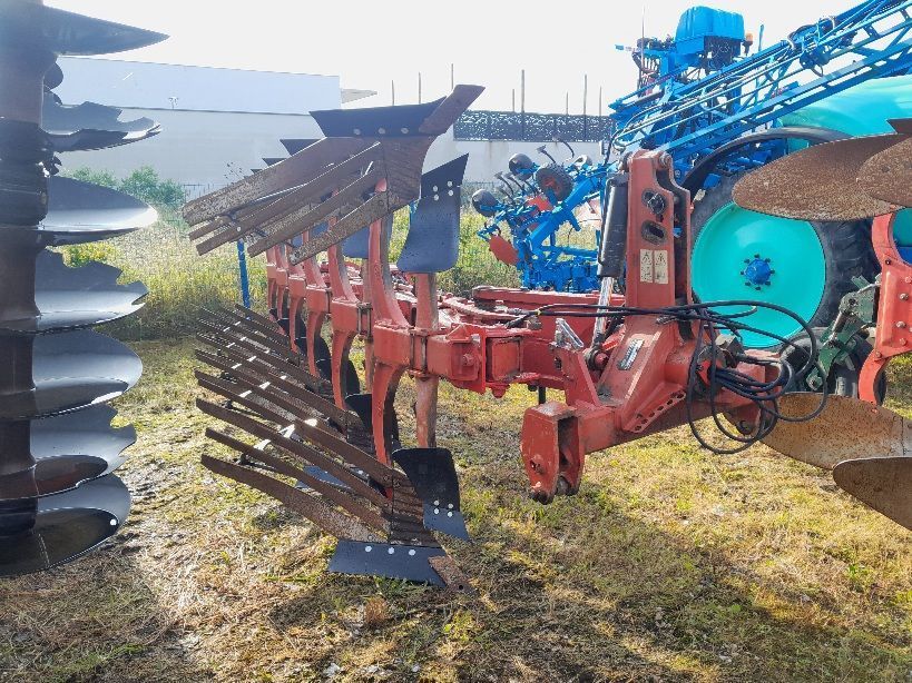 GREGOIRE BESSON rwb7 Plough €15,000