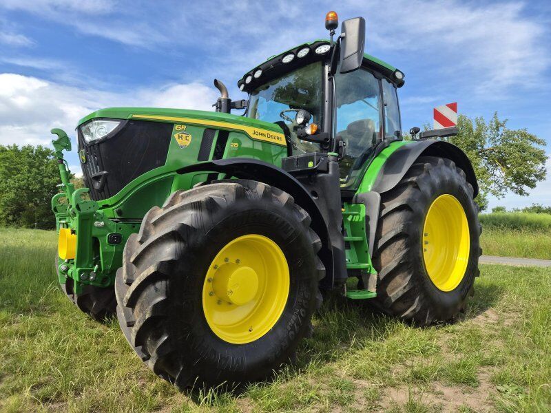 John Deere 6R 215 Tractor €175,900