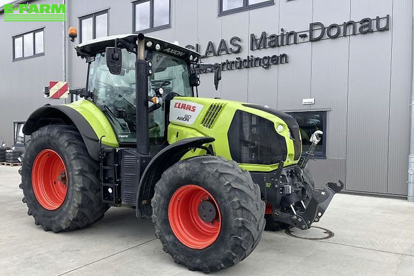 Claas Axion 810 CMATIC Tractor €75,000