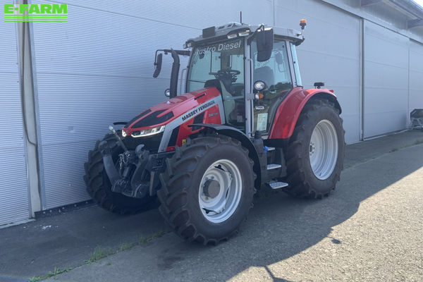 Massey Ferguson 6S.135 Tractor €112,417
