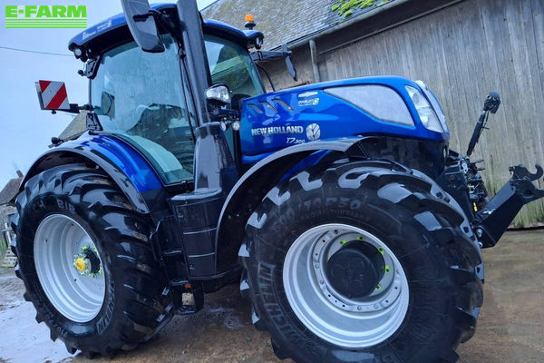 New Holland T7.300 AC Tractor €182,000
