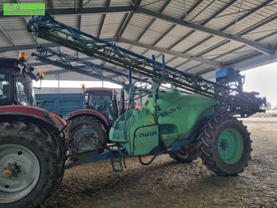 E-FARM: Berthoud TRACKER 3200 - Pulvérisateur - id KMLTFA8 - 20 000 € - Année: 2016 - France