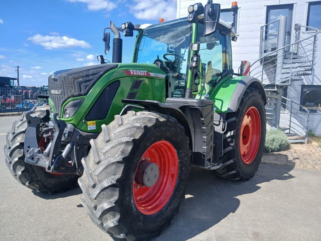 Fendt 720 Vario Tractor 107.000 EUR