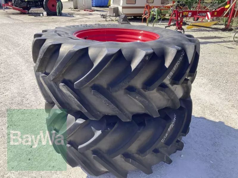 MICHELIN 2 gebr. räder 650/75r38 michel Wheel and track €6,500