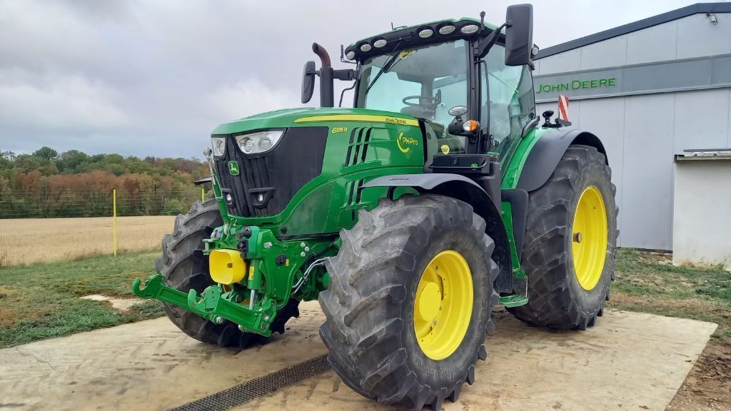 John Deere 6195 R Tractor €135,000