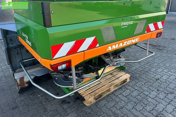 Amazone za-ts profis hydro Fertiliser spreader €9,999