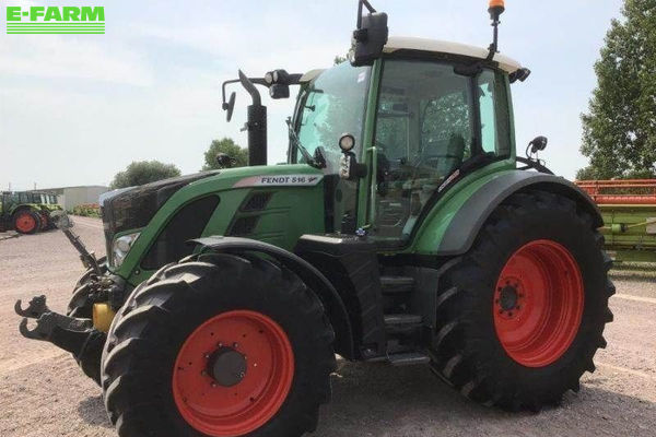 Fendt 516 Vario Tractor €98,300