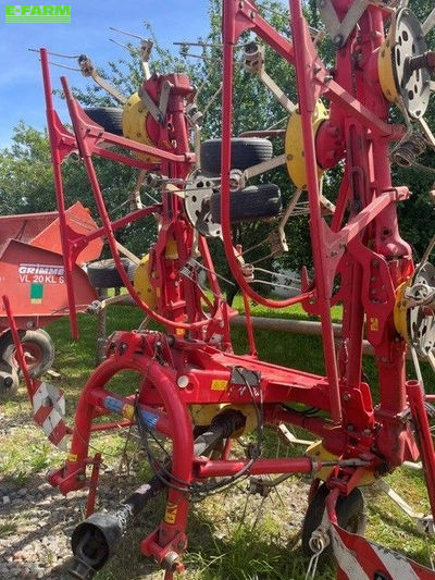 E-FARM: Pöttinger Hit 910 N - Tedder - id TIKFNZ6 - €5,500 - Year of construction: 2011 - France