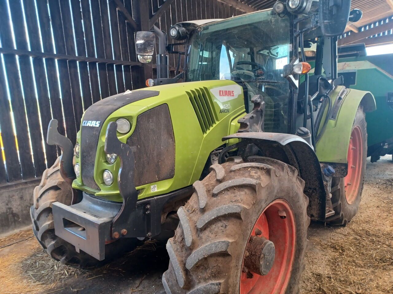 Claas Arion 420 Tractor €33,000