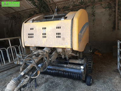 E-FARM: New Holland Roll-Belt 150 Superfeed - Πρέσσα - id MILNQHK - 20.000 € - Χρονία: 2015 - Συνολικός αριθμός παραχθέντων δεμάτων: 12.500,Γαλλία