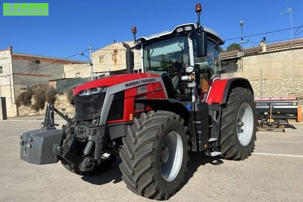 Massey Ferguson 8S.245 Traktor 149.730 €