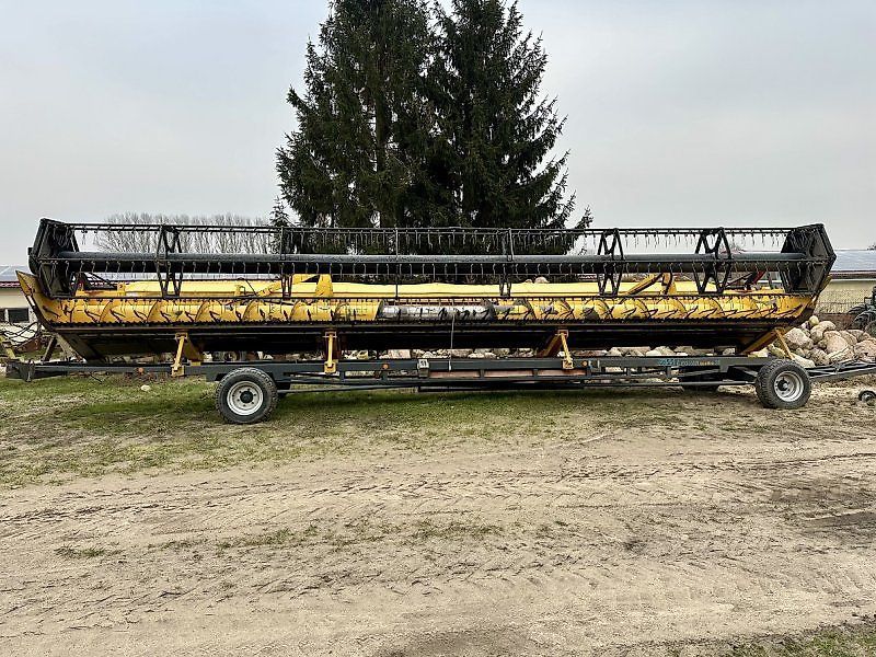 New Holland varifeed 10,70 m Header €32,500