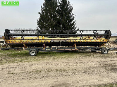 E-FARM: New Holland varifeed 10,70 m - Header - id UB71P9C - €32,500 - Year of construction: 2016 - Germany