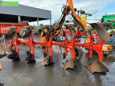 E-FARM: GREGOIRE BESSON rb41 - Plough - id TEWH6LZ - €5,500 - Year of construction: 2008 - France