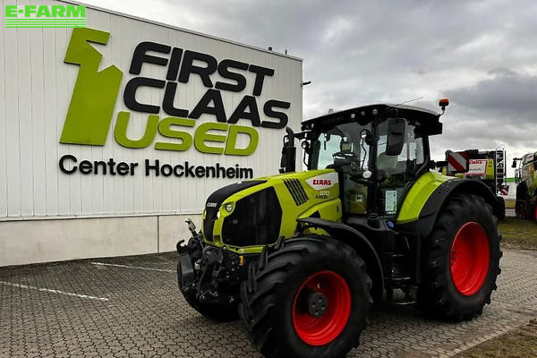 Claas Axion 870 CMATIC Tractor €149,000