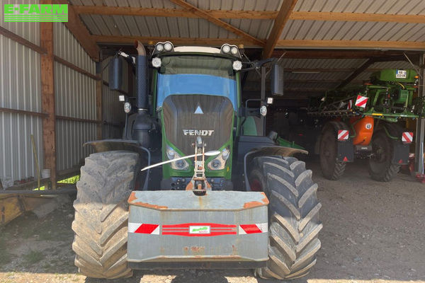 Fendt 826 Vario Profi Plus Tractor €110,000