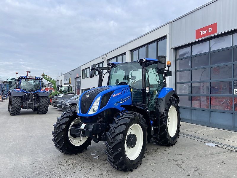 New Holland T5.120 Tractor €73,009