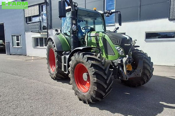 Fendt 516 Vario Tractor 99.000 €