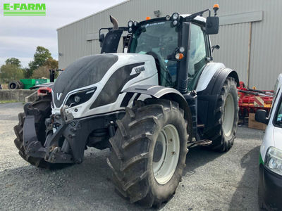 E-FARM: Valtra T 154 - Tractor - id UNCPPG5 - €52,000 - Year of construction: 2015 - Engine hours: 5,445,France